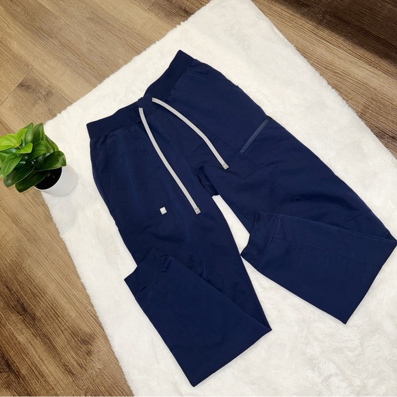 Fabletics Pants - Fabletics On-Call Scrub Jogger Navy Blue Size Small